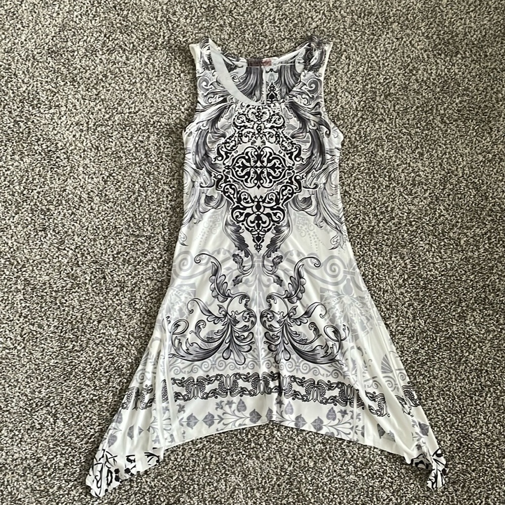 Tunic top size M never worn